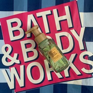 NWT Bath & Body Works Waikiki Beach Coconut Foaming Hand Soap